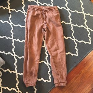 ARITZIA Boyfriend Fit Brown Fleece Small Sweatpants
